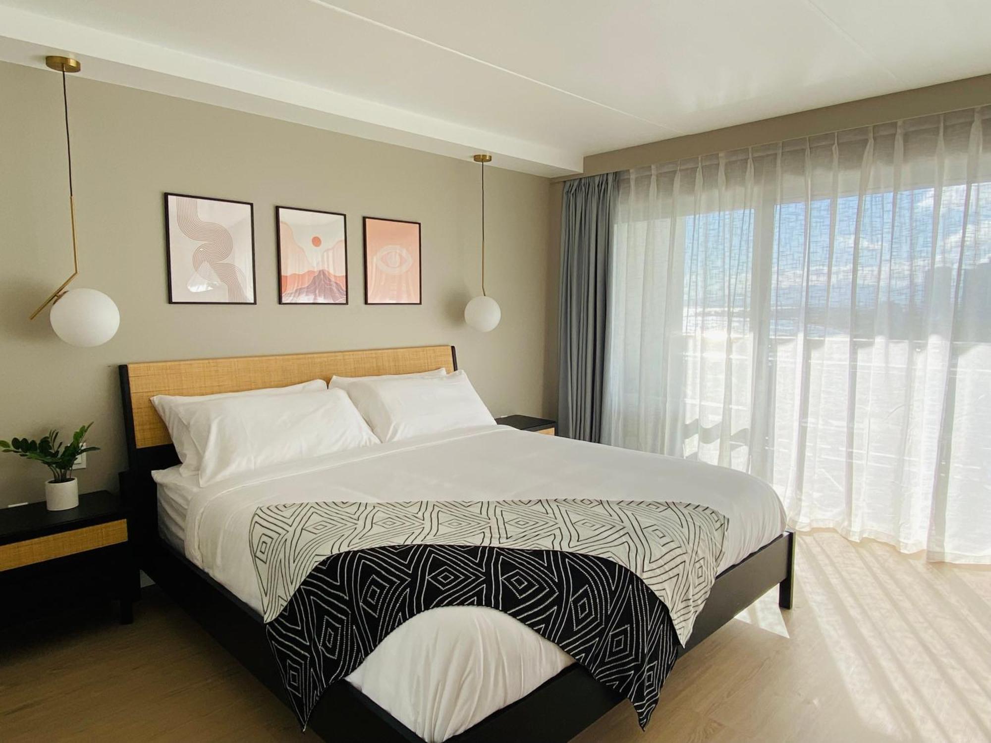 Panoramic Oceanview Resort - Full Kitchen In Each Room, 2 Swimming Pools, Onsite Restaurants, Fireworks Every Friday Honolulu Esterno foto