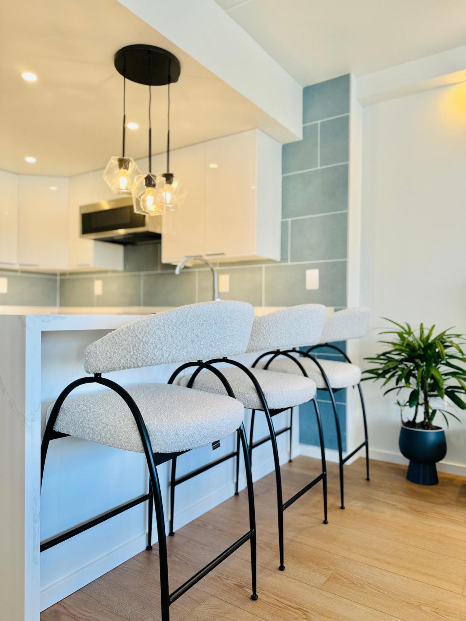 Panoramic Oceanview Resort - Full Kitchen In Each Room, 2 Swimming Pools, Onsite Restaurants, Fireworks Every Friday Honolulu Esterno foto